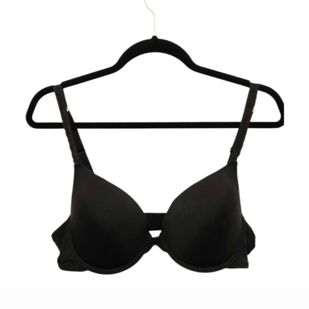 Juicy Couture Intimates Black Push-Up Bra 36C Underwire Molded Cup Style 4603-65
